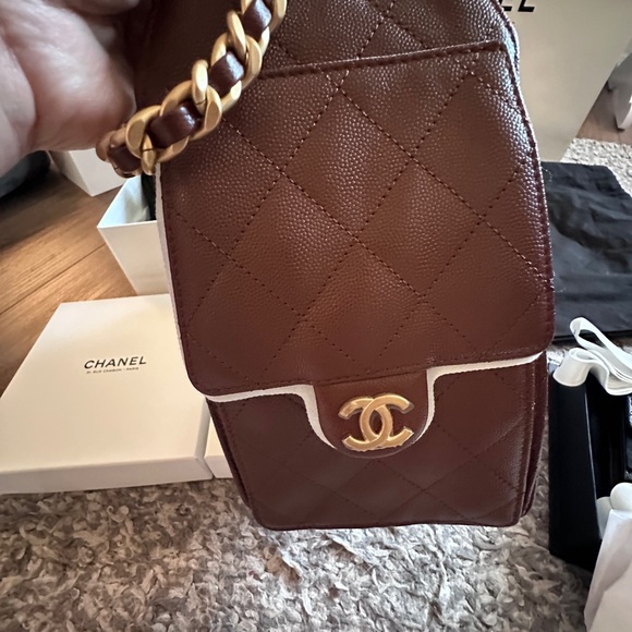 BNWT CHANEL
Caviar Quilted Small Chanel 25 Handbag BROWN/BROWN - Picture 9 of 16